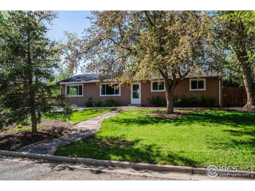 9256 GALWAY RD, BOULDER, CO 80303, photo 1 of 33